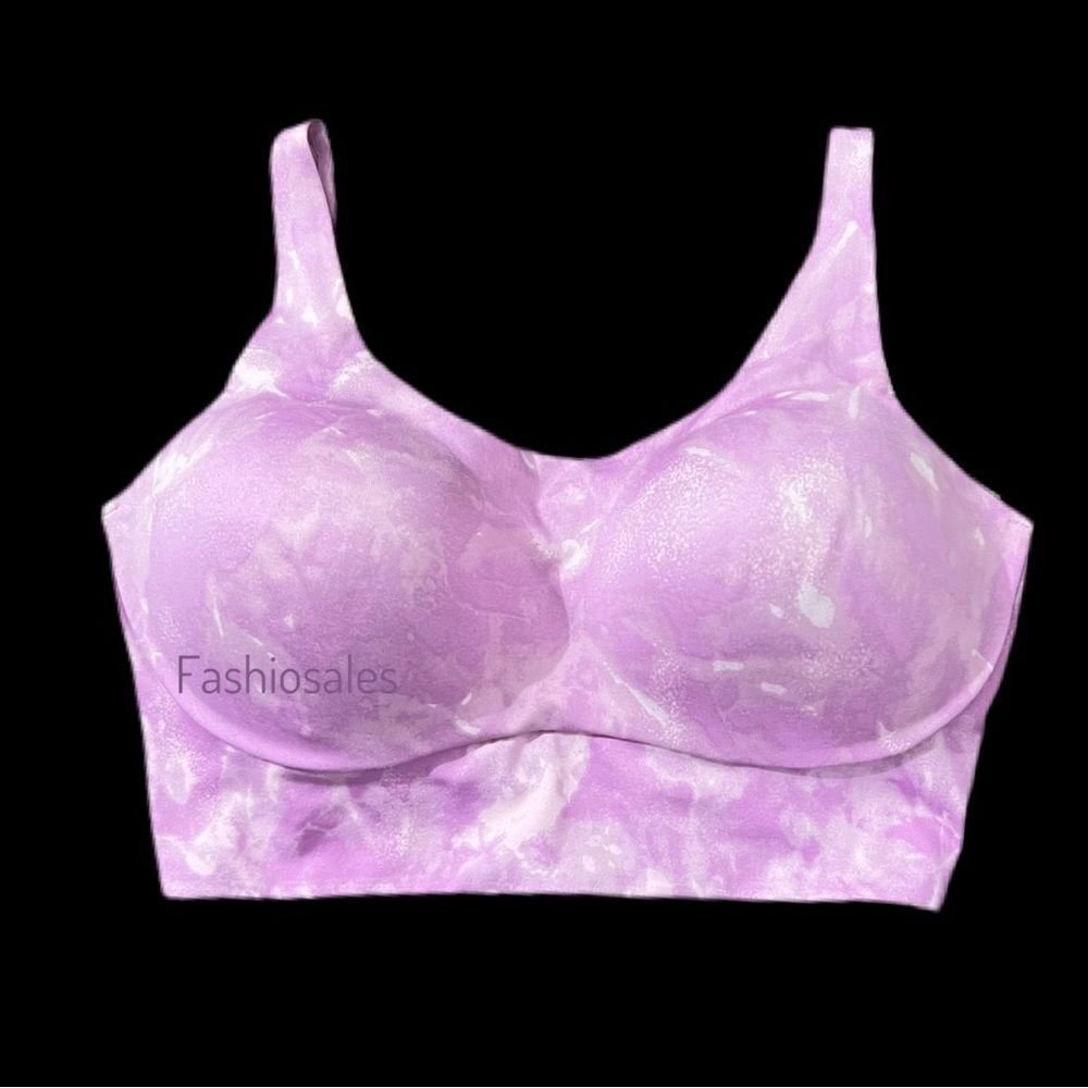 Victoria’s Secret Allegro Lightweight Medium Support Lined sport bra Lavender